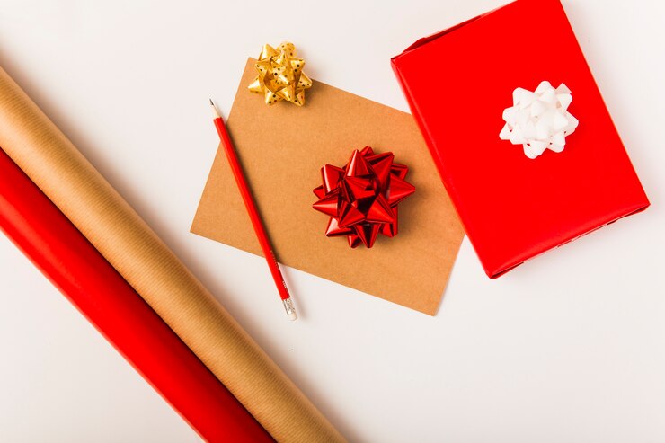 Send Holiday Mailers To Your Customers